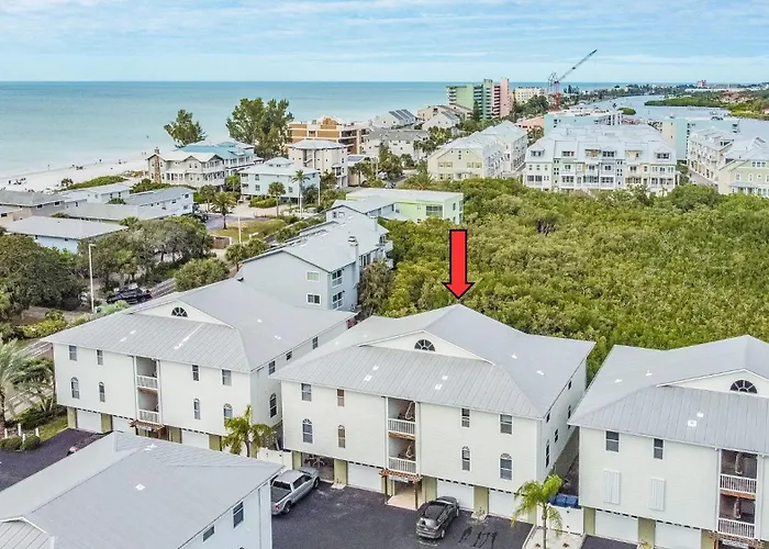 Peaceful Intracoastal 3 Min Walk To * Clearwater Beach